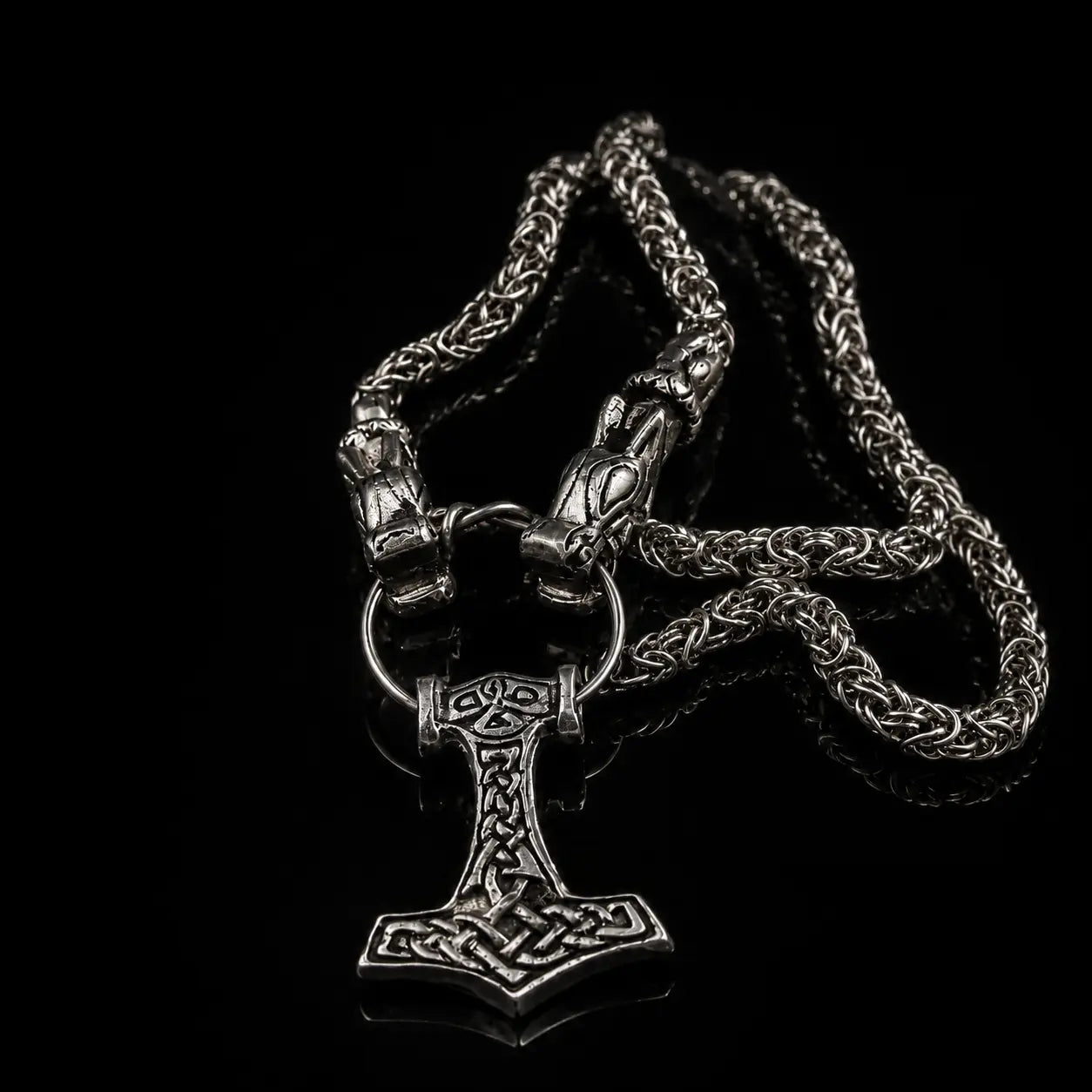Valhallas Thor's Hammer Necklace on King Chain