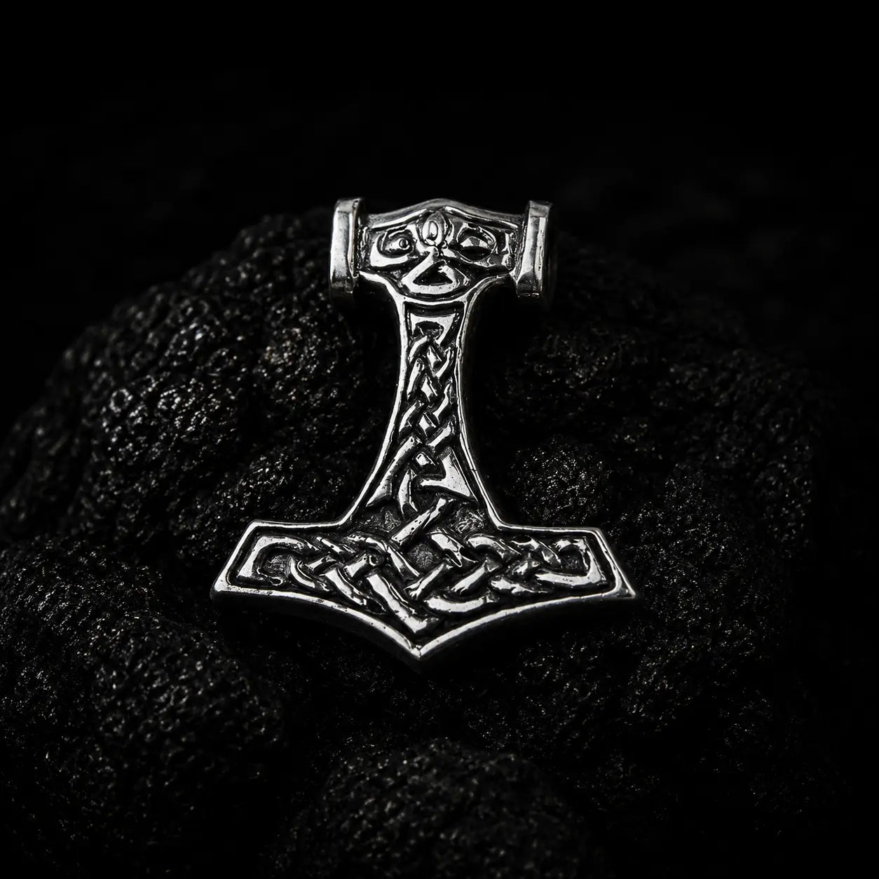 Valhallas Thors Hammer Necklace in Sterling Silver