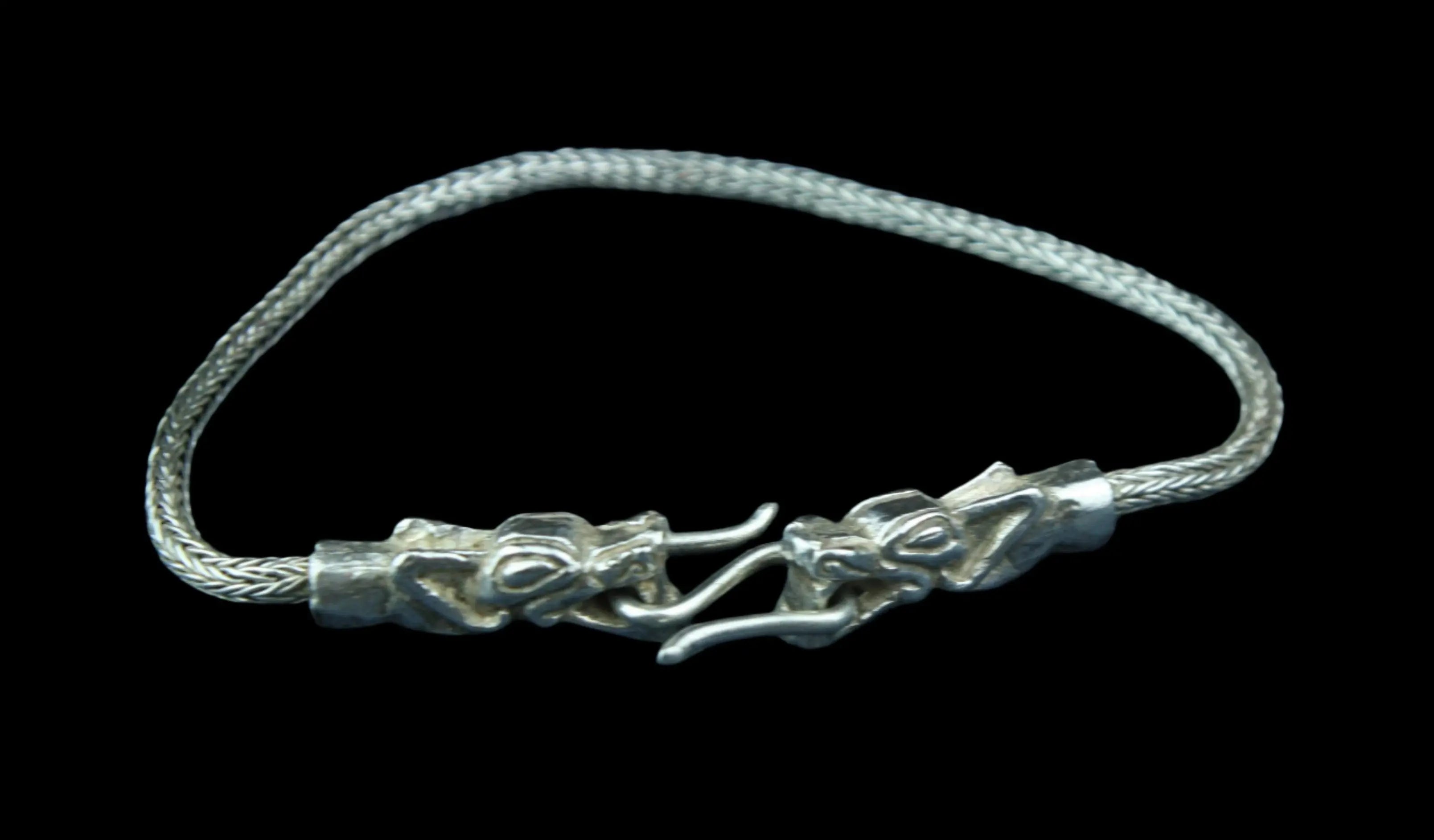 Vhain Viking Bracelet with dragon heads